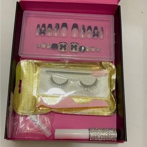 Press on & nails set
